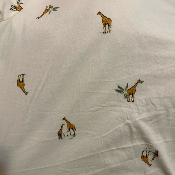 Giraffe T Shirt - Picture 3 of 3